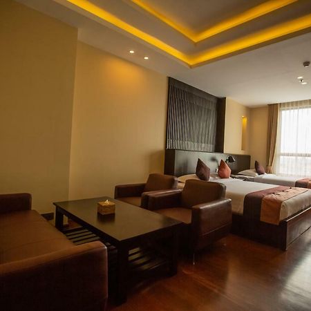 Hotel Apex Мандалай Экстерьер фото